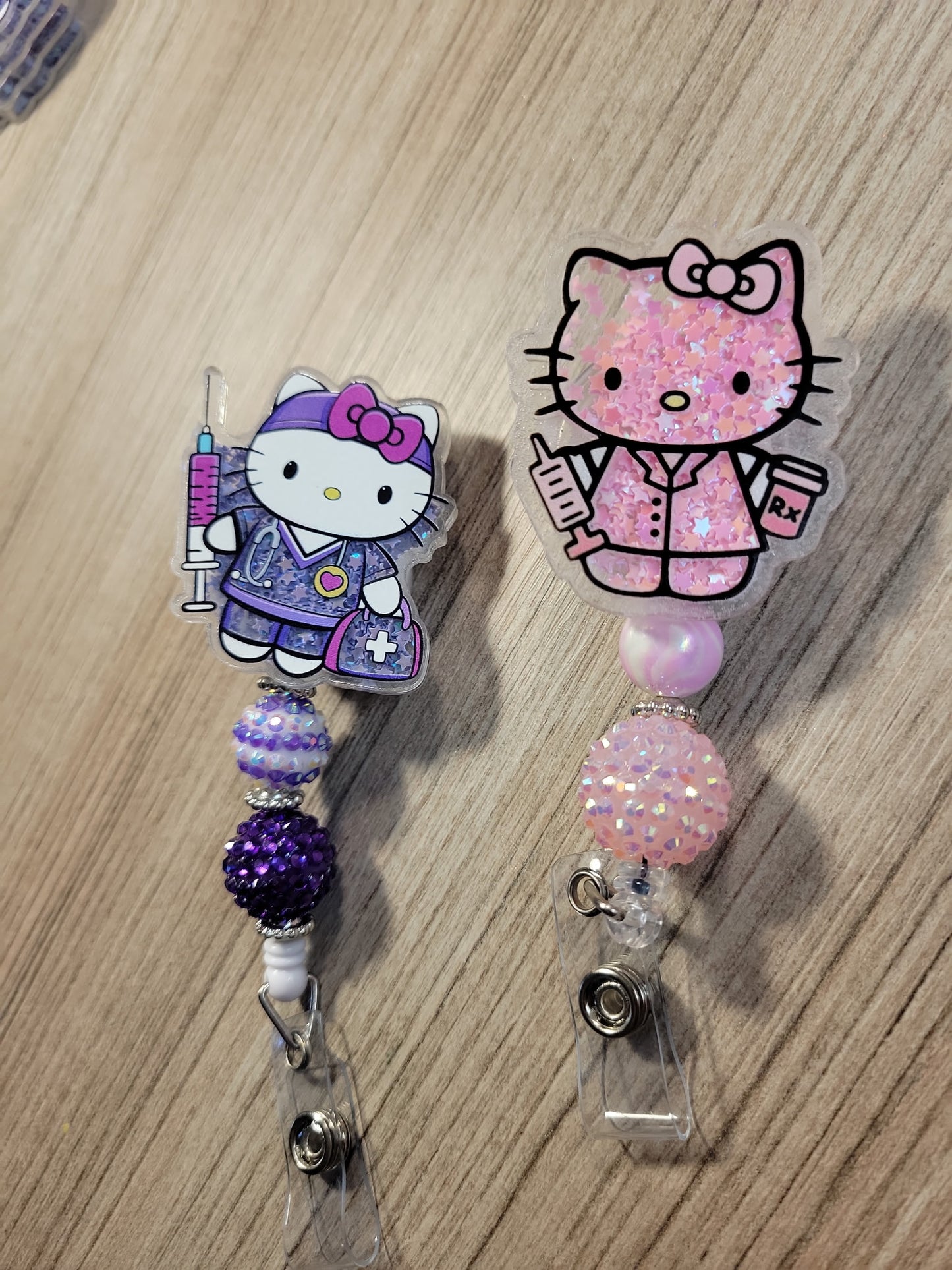 BADGE REEL WITH BEADS